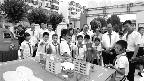 校园科技节让孩子们在玩中学,玩中悟